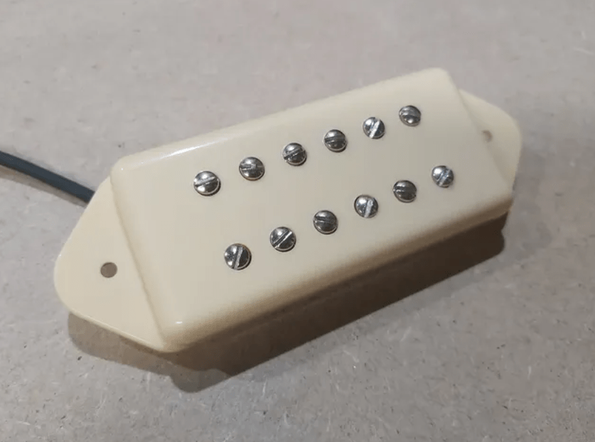 Format P90 – Image 6